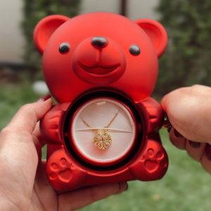 Dobilo vėrinys 2 viename ir besisukančio meškiuko papuošalų dėžutė | CLOVERIE_ROSBEAR